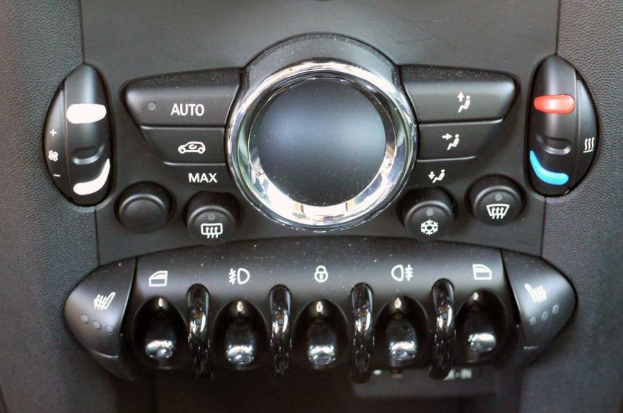  Mini Cooper S 2011 года  (фото 15 из 71)